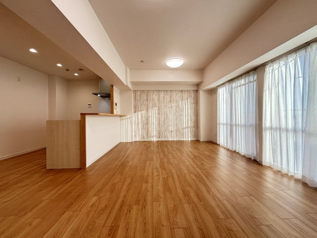 ライオンズガーデン中小田井A棟の居間・リビング|こちらの居間で趣味の時間をお楽しみください