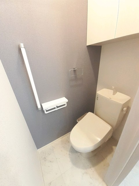 広島市安佐北区上深川町のアパートのトイレ