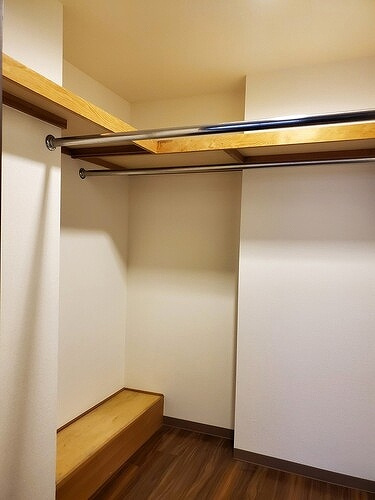 菊名レジデンシアプラザの収納|ウォークインクロゼット　※2024年6月撮影
