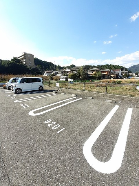 グラン・シェル　Ⅱの駐車場|駐車場
