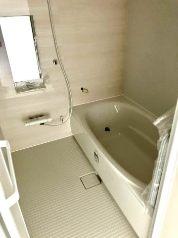 丸亀市今津町・新築戸建・太陽光システム搭載の浴室