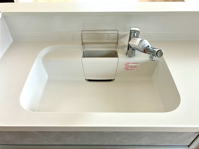 丸亀市今津町・新築戸建・太陽光システム搭載のキッチン