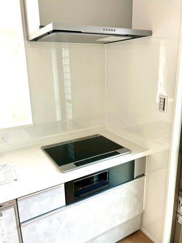 丸亀市今津町・新築戸建・太陽光システム搭載のキッチン