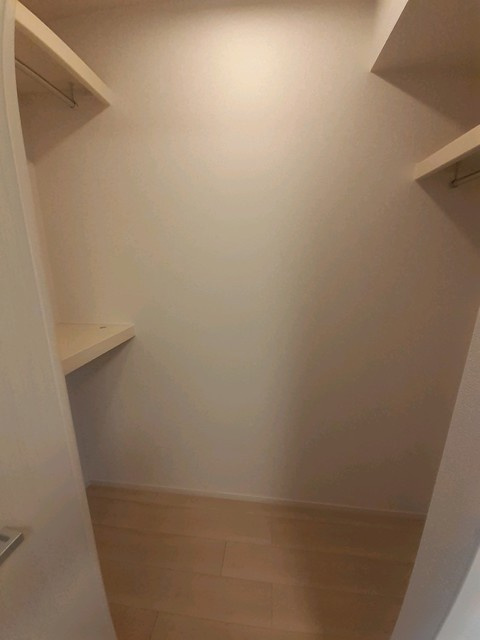 広島市安佐北区上深川町のアパートの収納