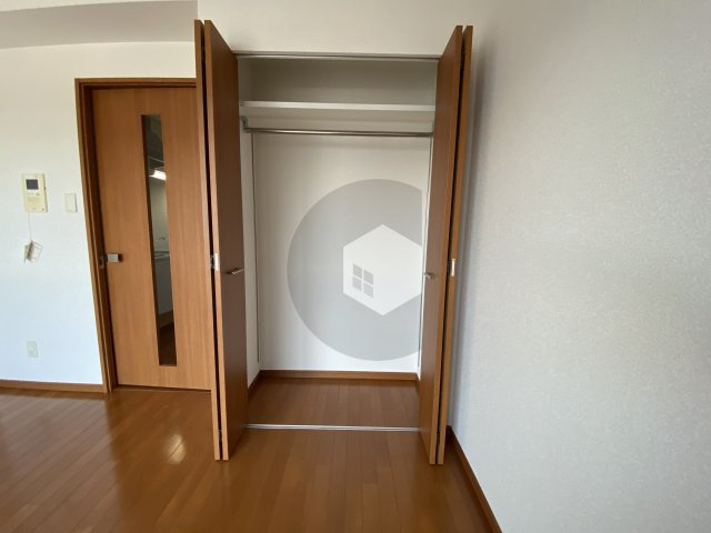 グランシス高井田の収納