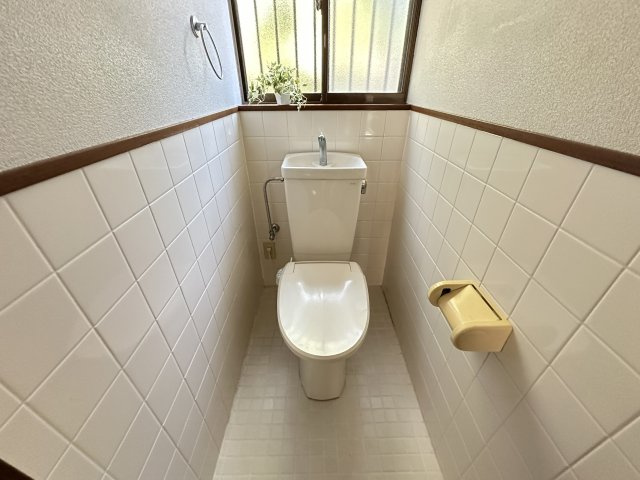 明石市東藤江2丁目戸建のトイレ