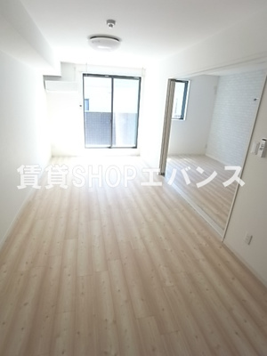 【居間・リビング】 | ファビュラス・ヴェルム | ゆったり過ごせるリビングです