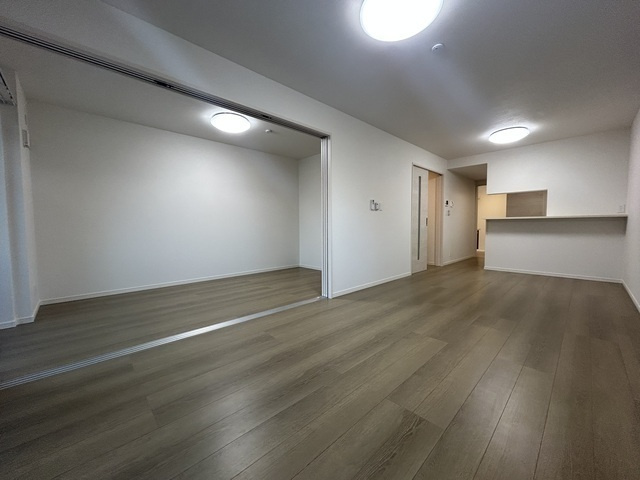 パークフロント府中美好町の居間・リビング