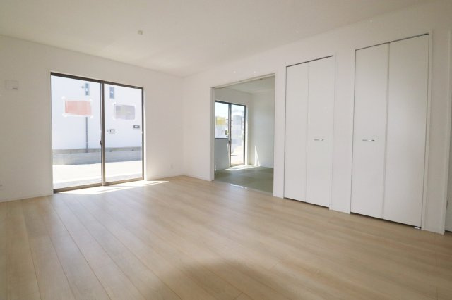 岩瀬郡鏡石町旭町　　　１号棟　　鏡石第２小学校、鏡石中学区の居間・リビング|※同社施工例