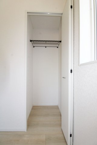 岩瀬郡鏡石町旭町　　　１号棟　　鏡石第２小学校、鏡石中学区の洋室|※同社施工例