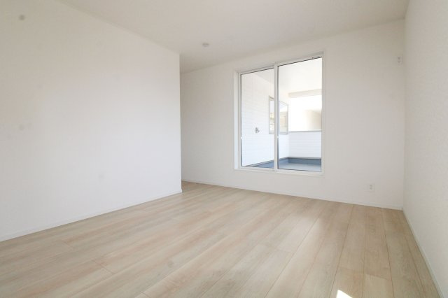 岩瀬郡鏡石町旭町　　　１号棟　　鏡石第２小学校、鏡石中学区の洋室|※同社施工例