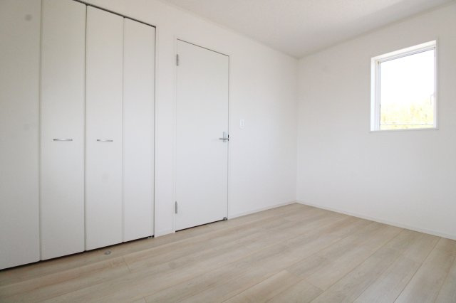 岩瀬郡鏡石町旭町　　　１号棟　　鏡石第２小学校、鏡石中学区の洋室|※同社施工例