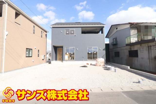 岩瀬郡鏡石町旭町　　　１号棟　　鏡石第２小学校、鏡石中学区の外観|南東側から見た外観