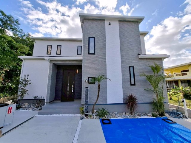 ハートフルタウン沖縄市古謝　全1棟