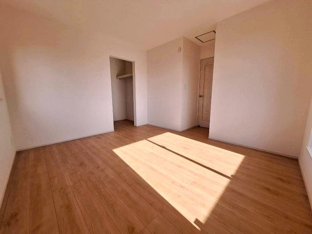 ハートフルタウン沖縄市古謝　全1棟の洋室|7.5帖