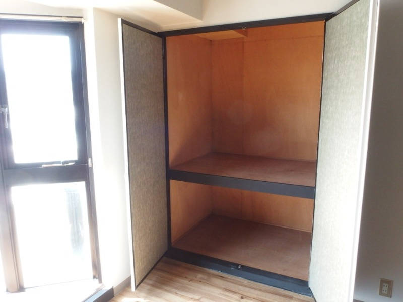 イーストガーデン杉の木館の収納