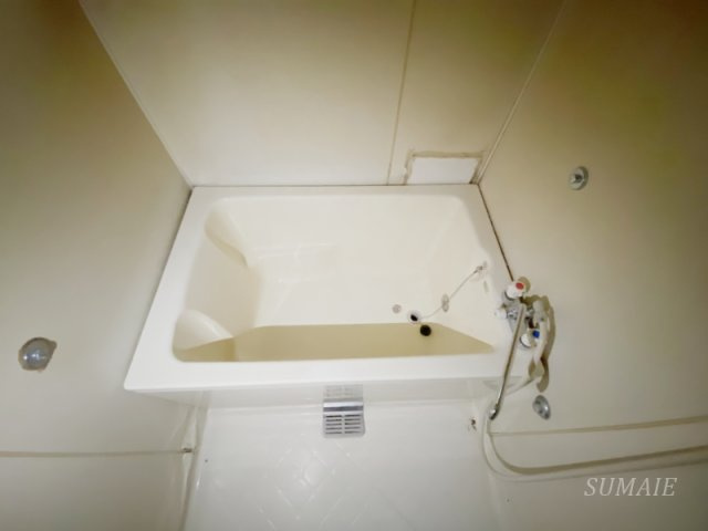 コーポスズキの浴室|バスタブです☆
