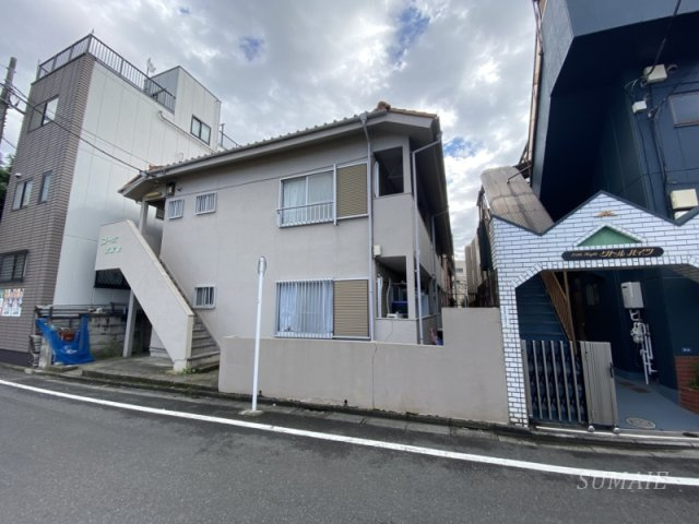 コーポスズキの外観