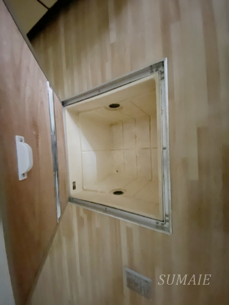 コーポスズキのその他|床下収納☆