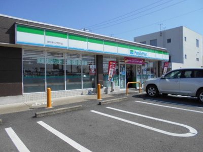 【周辺】 | セレニティ | ファミリーマート湯川町財部店様まで450m