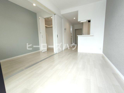 【居間・リビング】 | リアコート阪大前