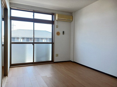 【居間・リビング】 | リナージュハイム | おしゃれな居間です