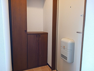 【玄関】 | リナージュハイム | 明るい玄関です