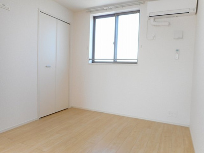 【内装】 | サウスパークⅡ | 明るい色調の室内です