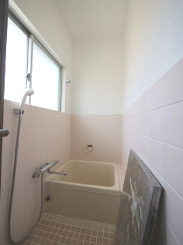 佐藤借家の浴室