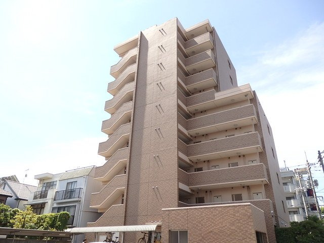 グランジュネッス