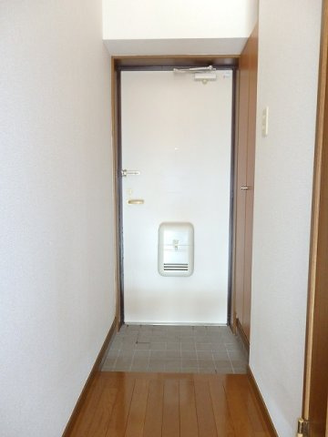 サニーヒルズＫの玄関|落ち着いた玄関です