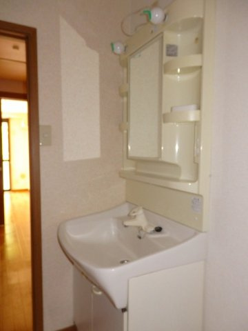 ファースト　ステップの洗面所|コンパクトで使いやすい洗面所