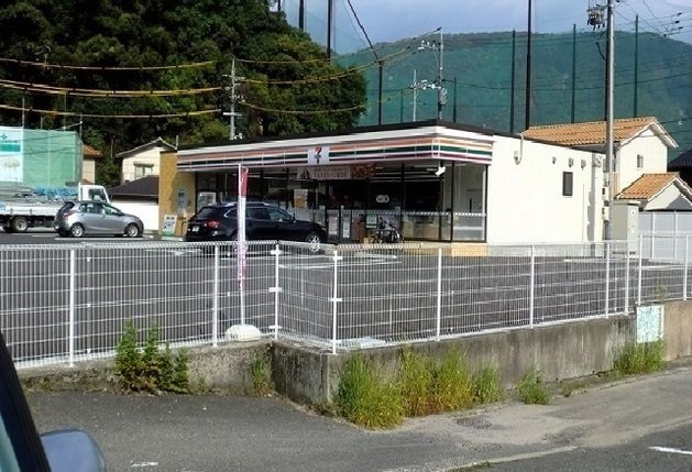 ルミエ－ルの周辺|セブンイレブンまで700m