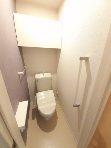 メゾン　シュシュのトイレ|落ち着いたトイレです