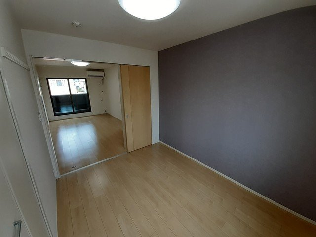 メゾン　シュシュの内装|明るい色調の室内です