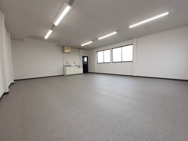 草内橋折事務所付倉庫Ｂの内装