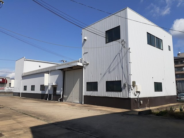 草内橋折事務所付倉庫Ｂの外観