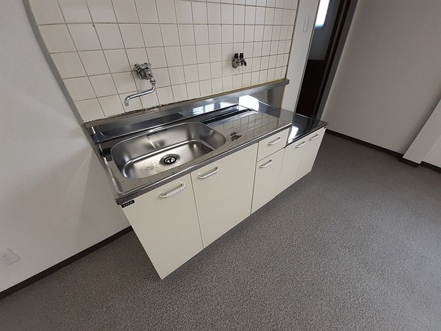 草内橋折事務所付倉庫Ｂのキッチン