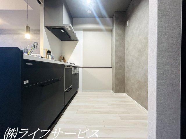 【キッチン】 | キングスクエア北大阪パークフェリスⅡ番館 | カップボードや冷蔵庫を置くゆとりがございます！