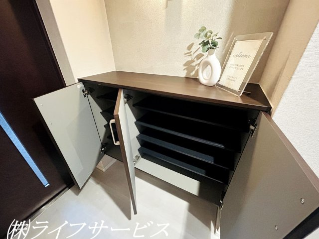 【玄関】 | キングスクエア北大阪パークフェリスⅡ番館 | 玄関／シューズボックス有