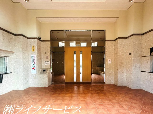 【エントランス】 | キングスクエア北大阪パークフェリスⅡ番館 | エントランス