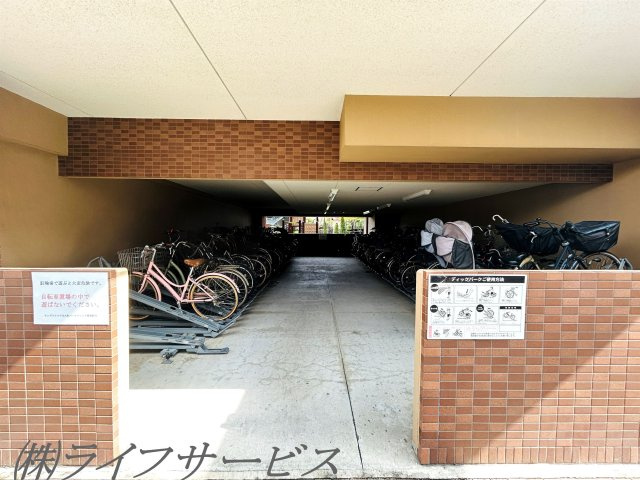 【その他共用部分】 | キングスクエア北大阪パークフェリスⅡ番館 | 駐輪場