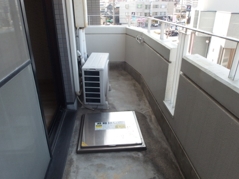 イーストガーデン杉の木館のバルコニー