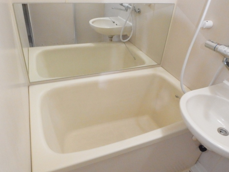 イーストガーデン杉の木館の浴室