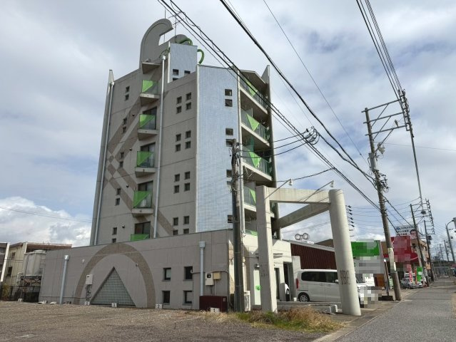 リバーサイドJ1