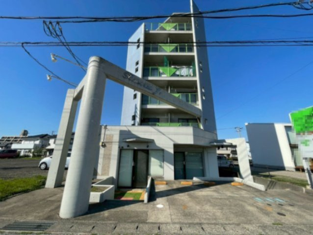 リバーサイドJ1の外観