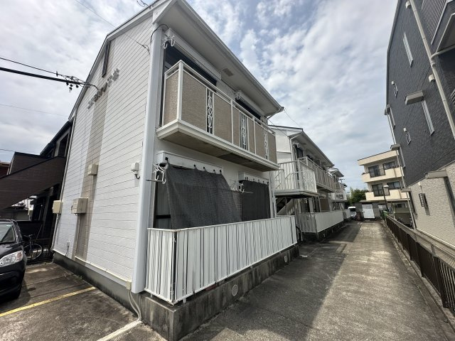 コスモハイツ下林の外観