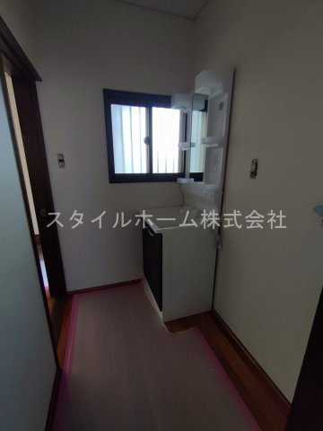 曙町測点戸建２の洗面所