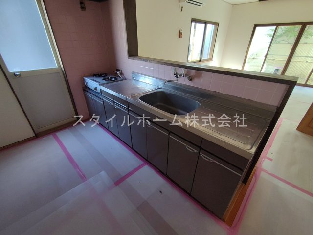 曙町測点戸建２のキッチン