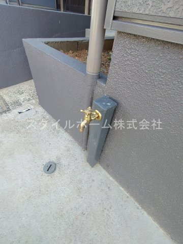 曙町測点戸建２の駐車場